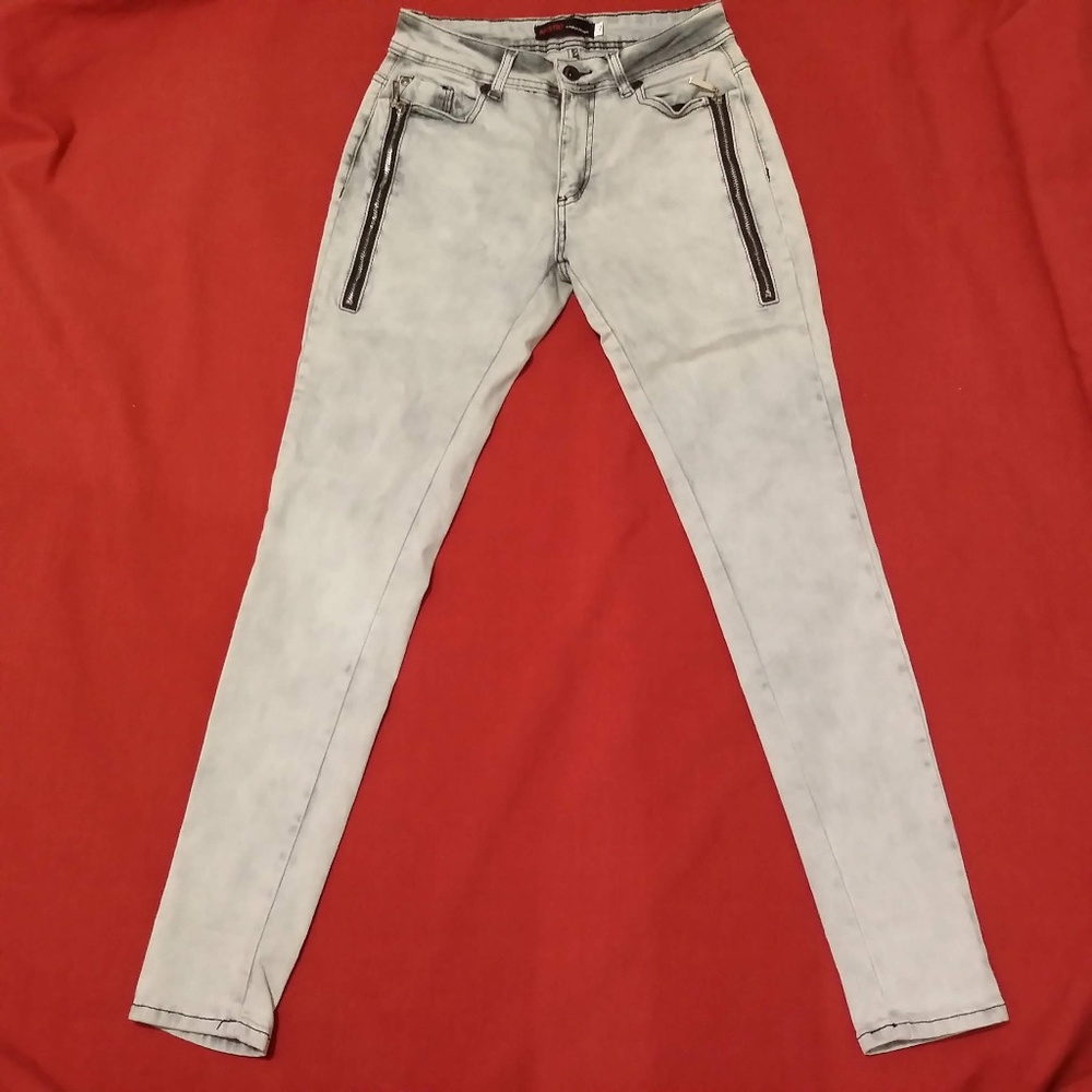 MYSTIQ TO MAKE YOU FEEL UNIQUE GRAY JEANS 7